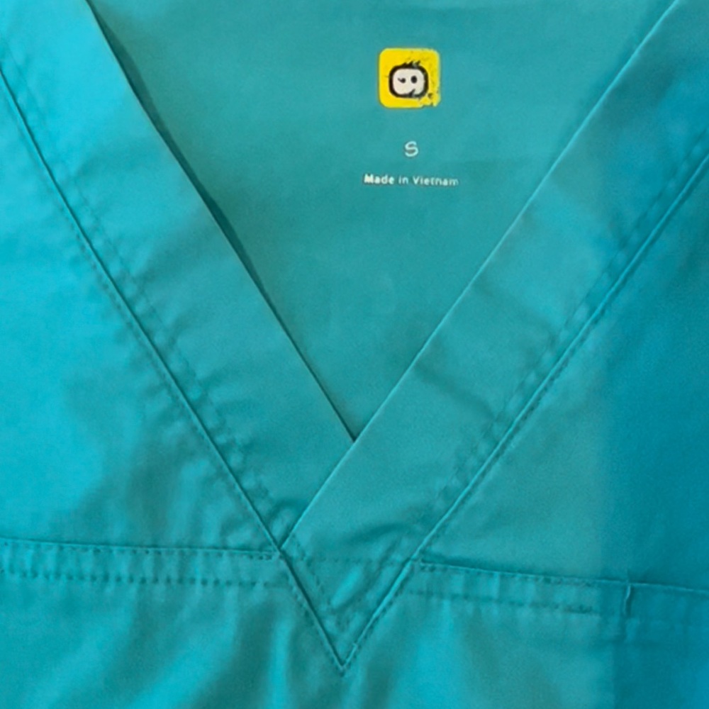 WonderWink small scrub set Used in good condition